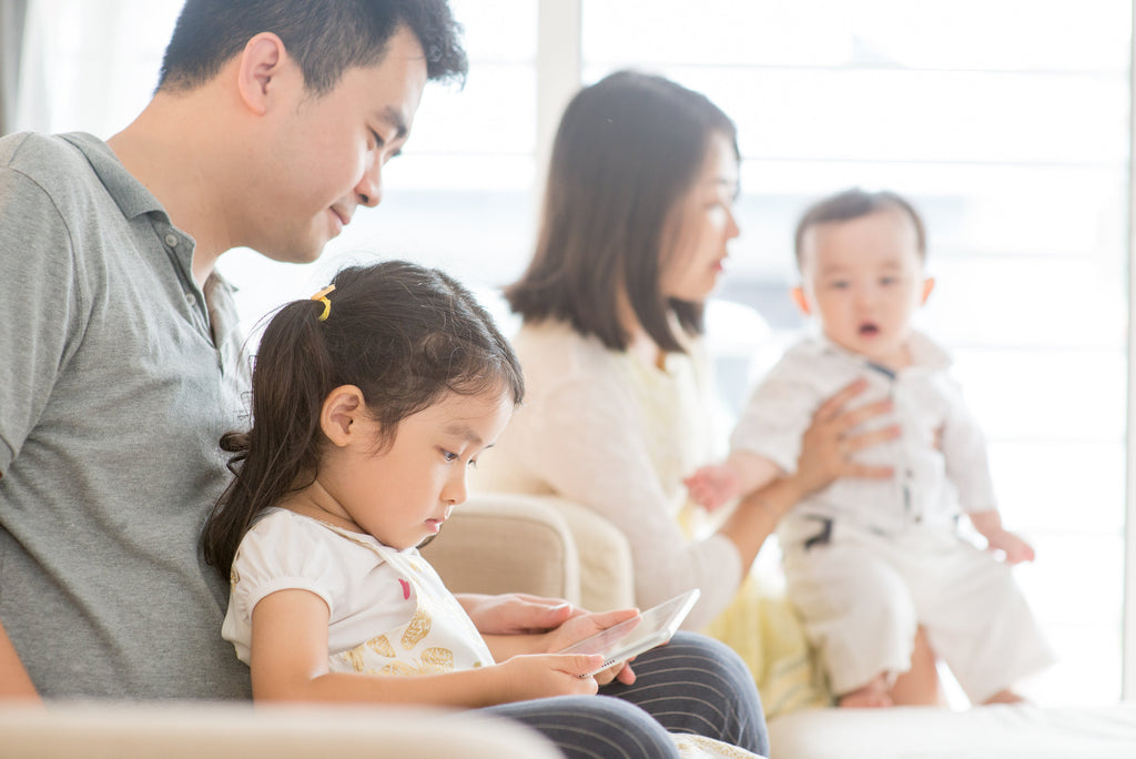 Balance digital and analog! Tips for using educational apps and setting limits